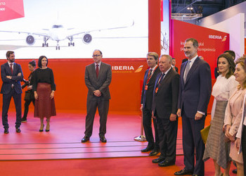 Spanish Royals begin visit to Fitur Tourism Fair at Iberia stand