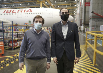 Iberia Shows Madrid Mayor its Project to Convert Maintenance Hangar and Workshops into an Aeronautical Industry Hub