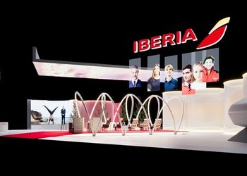 Iberia takes its new A350 to FITUR and offers the chance to try a flight simulator
