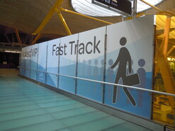 Señalética fast track