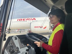 Empleada rampa aeropuerto de Madrid, Isabel