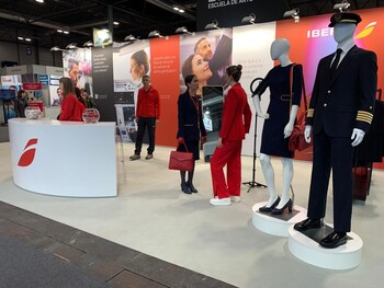 Iberia seeks to awaken aeronautical vocation at AULA