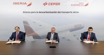 Cepsa and the Iberia Group seal an ambitious strategic alliance to decarbonize air transport on a large scale
