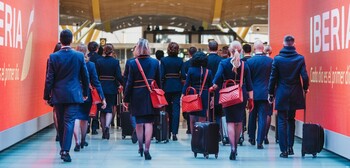 Iberia and the Unions of the Cabin Crew Members, UGT, SITCPLA, Candidatura Independiente de TCP (CITCP), and CC.OO., reach a preliminary agreement that allows salary increases and participation in the company's profits