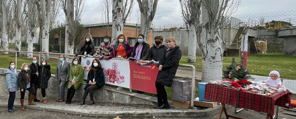 Mercadillo solidario Mano a mano